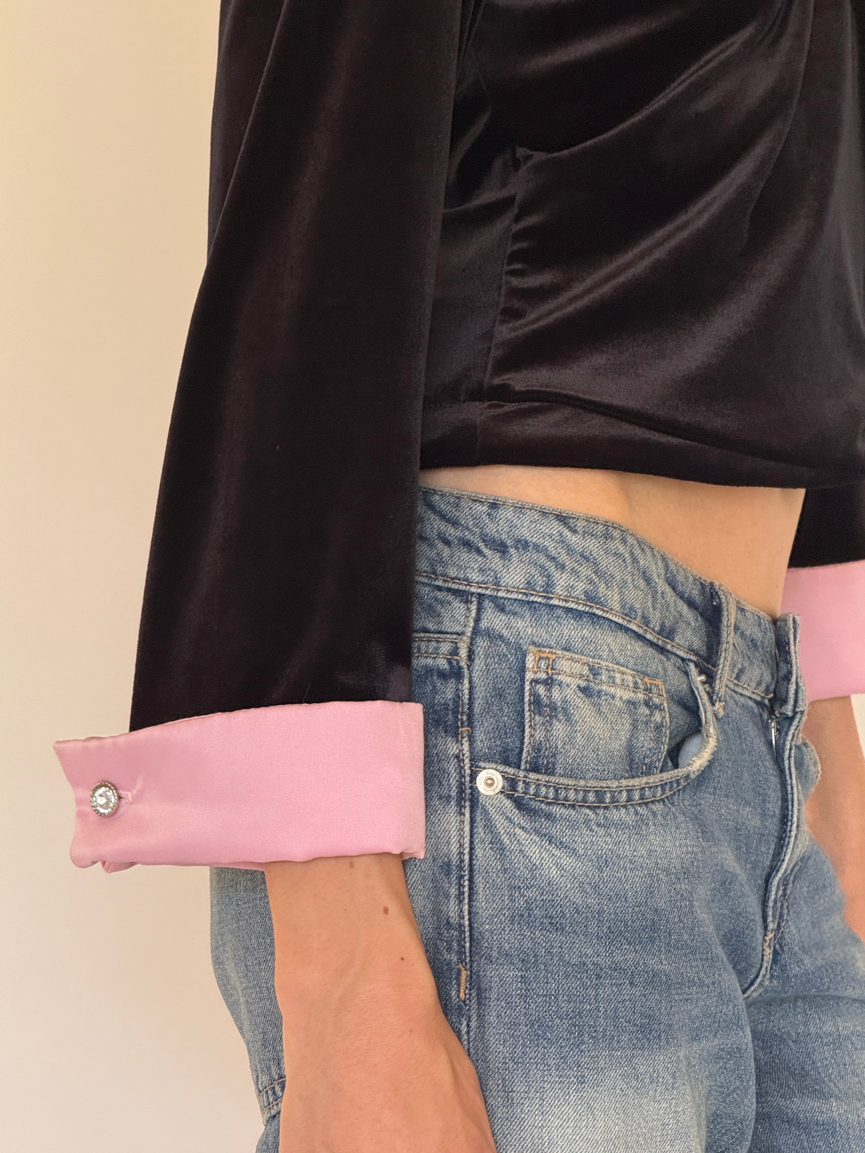 Vintage crystal-style cuff button detail