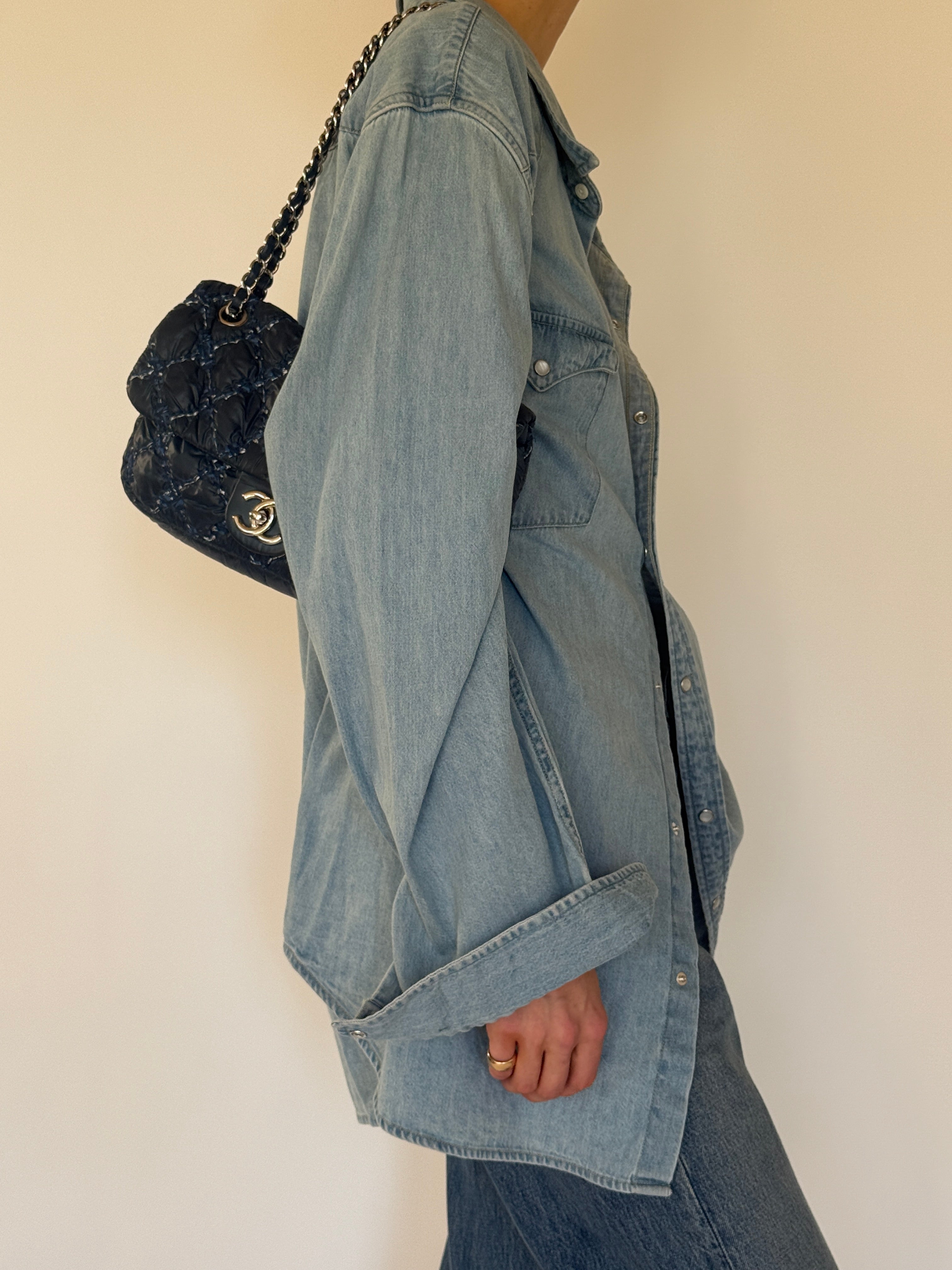 Vintage Levi’s denim shirt blue side view