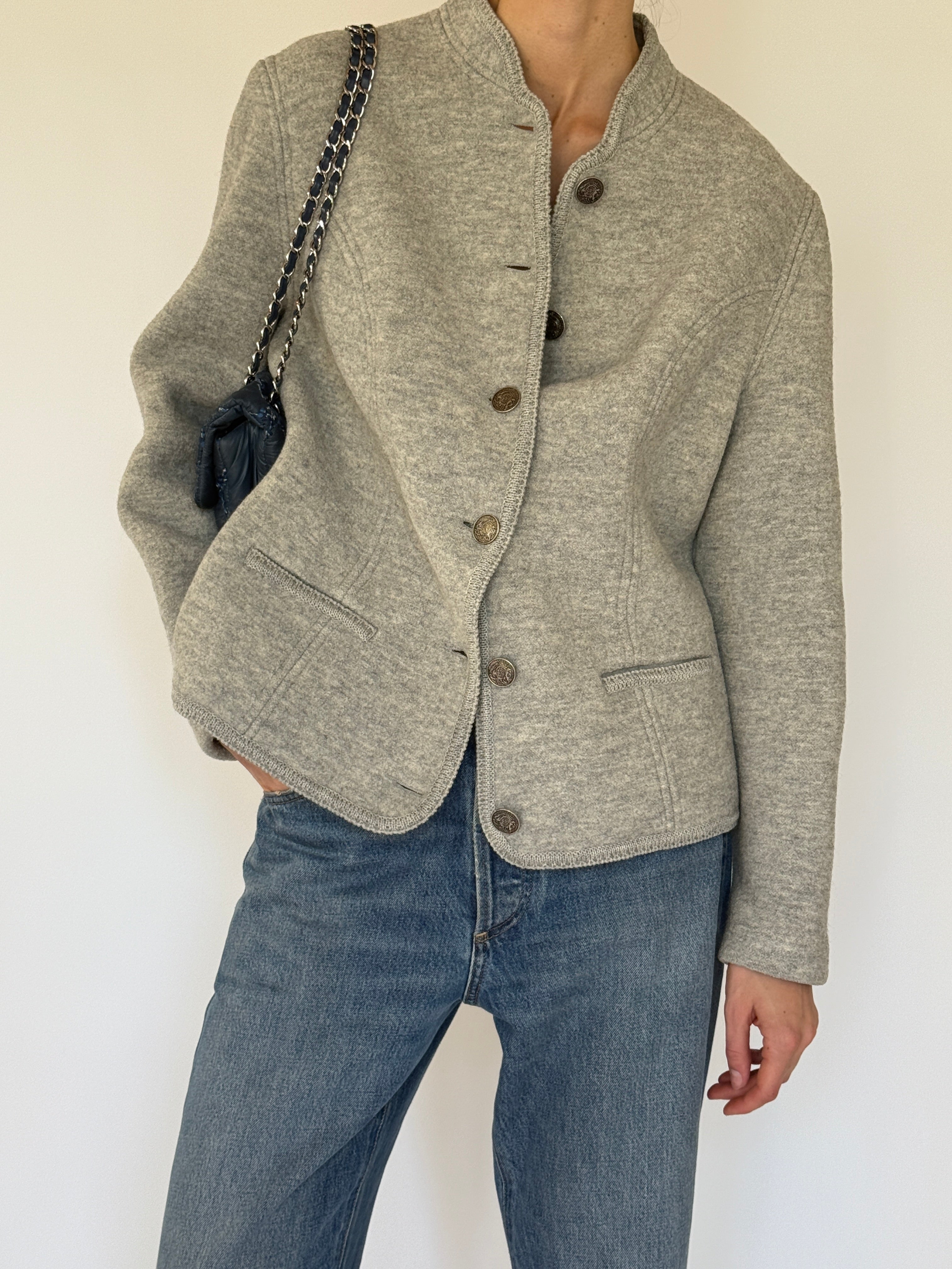 Vintage wool jacket gray collar detail
