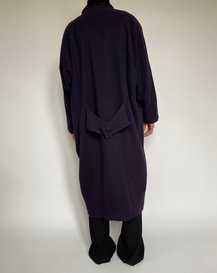 VINTAGE LONG NAVY COAT 2182