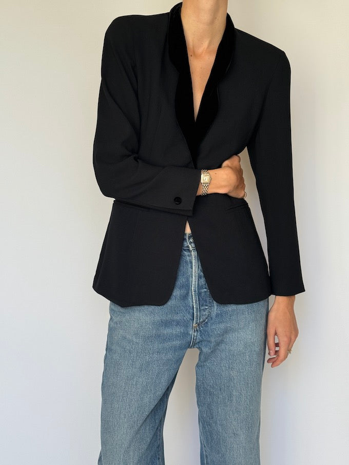 Vintage Black Blazer with Velvet Lapel 6596