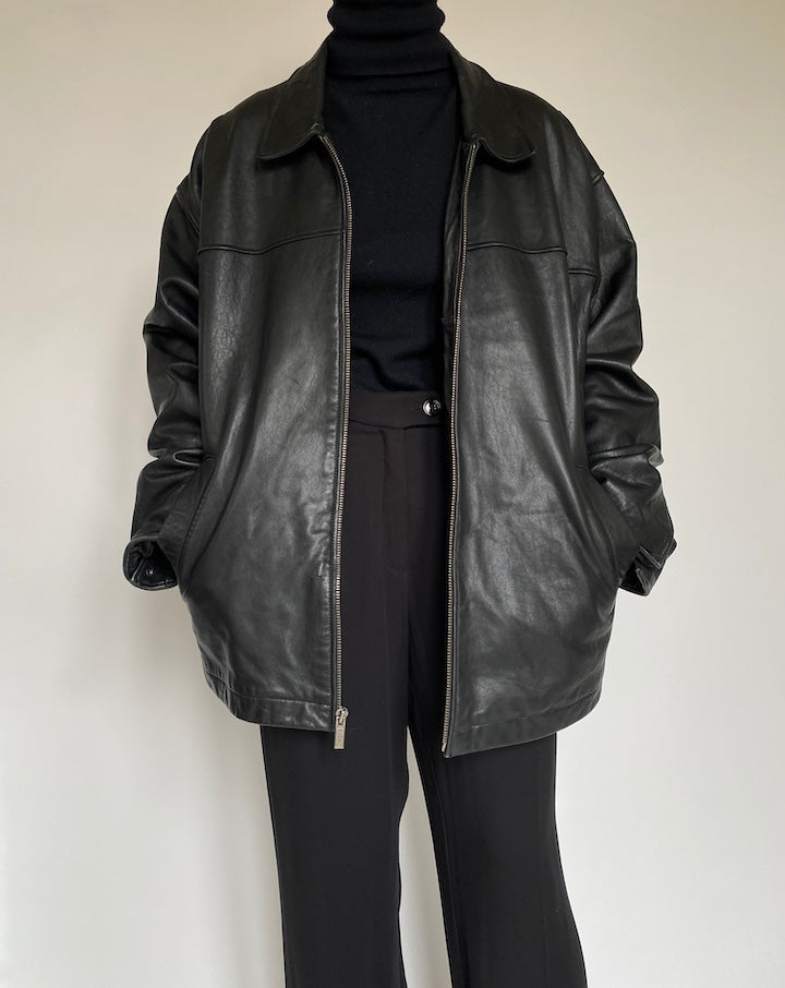 VINTAGE OVERSIZED BLACK LEATHER JACKET 2204