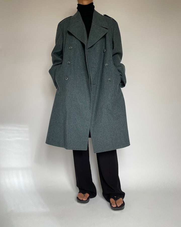 VINTAGE OVERSIZED GREEN COAT 2205