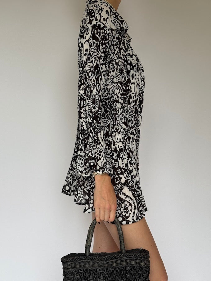 Vintage Black & White Floral-Paisley Cover-Up 6254