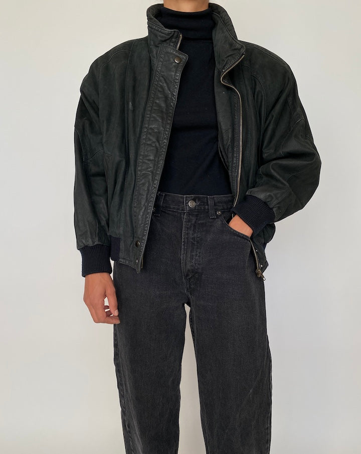 VINTAGE BLACK BOXY  LEATHER JACKET 2051
