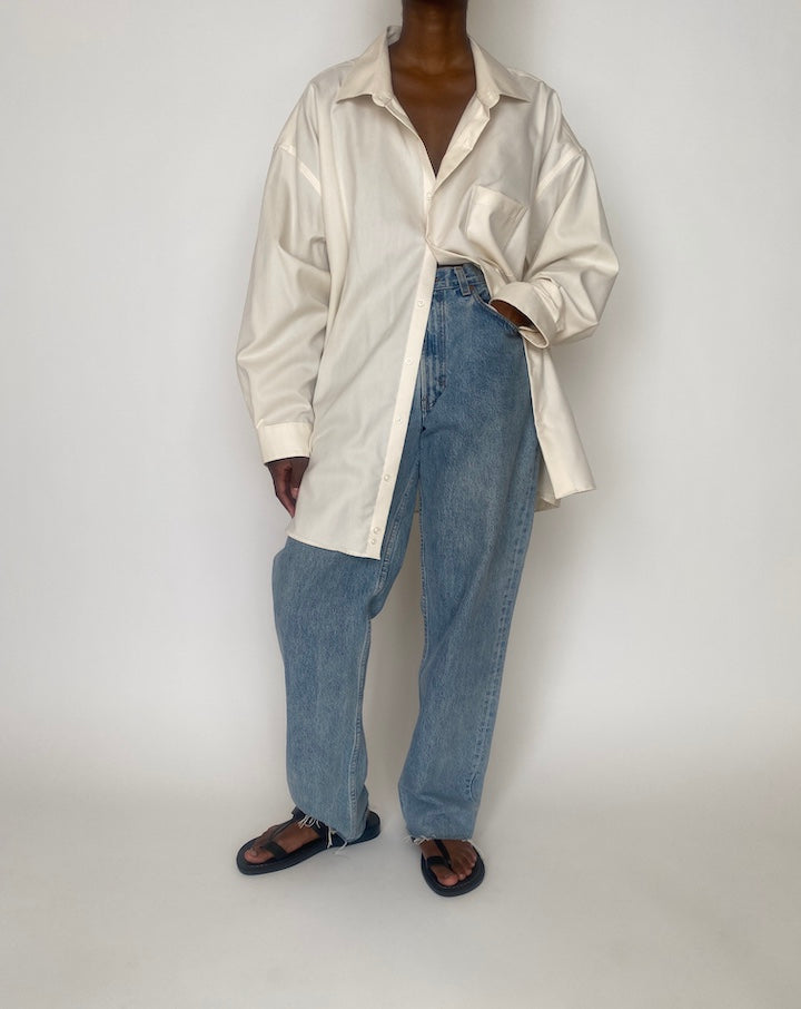 VINTAGE OVERSIZED CREAM BUTTON-DOWN SHIRT 3911