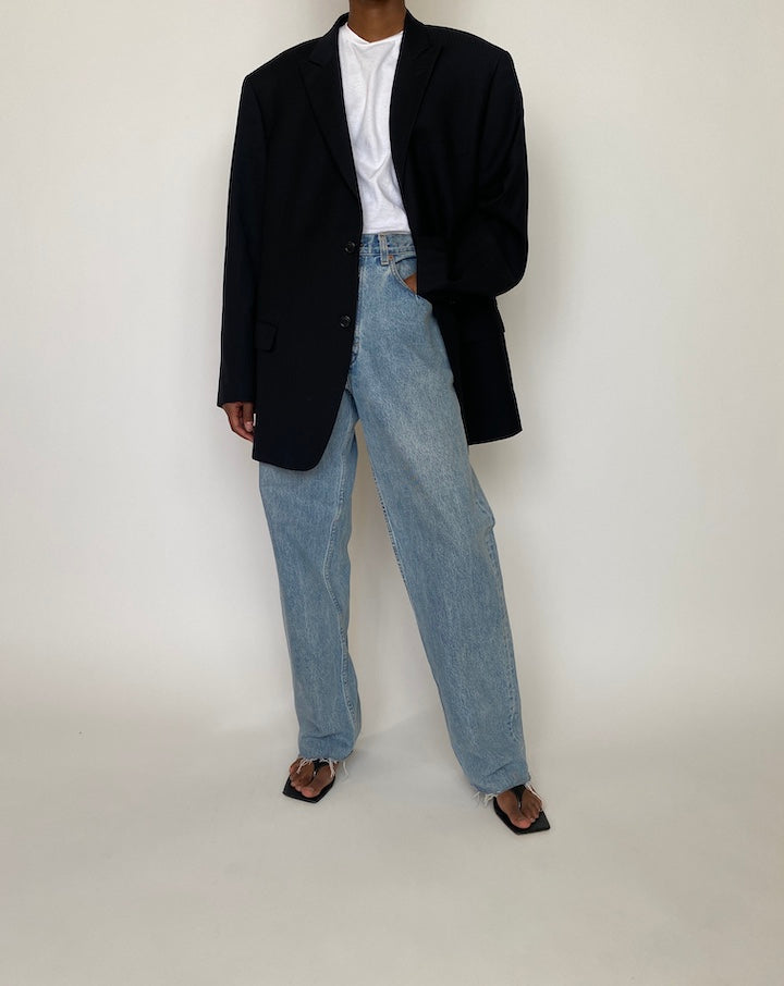 VINTAGE OVERSIZED BLACK STRIPED BLAZER 3933