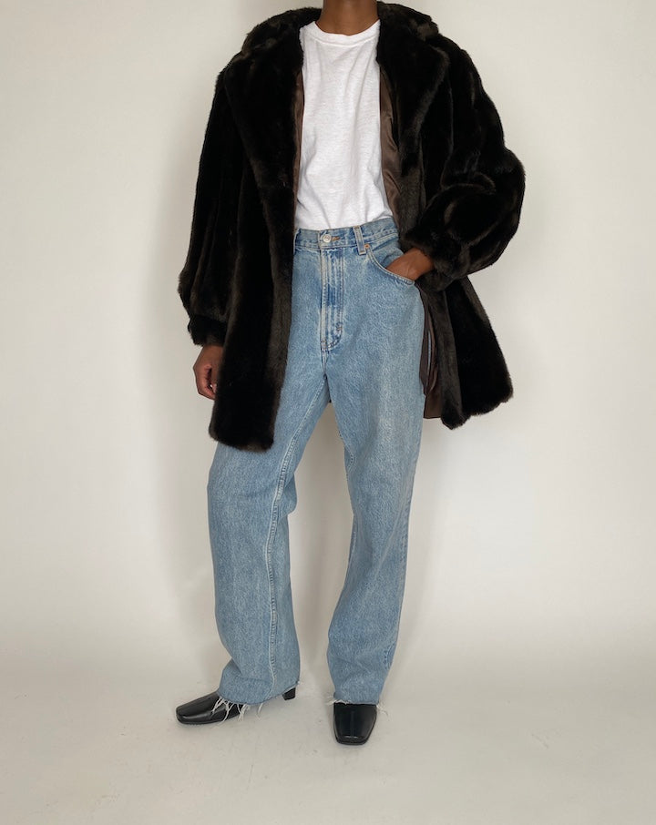VINTAGE DARK BROWN FUR COAT 4040