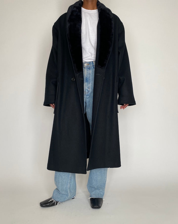 VINTAGE LONG BLACK COAT 4045