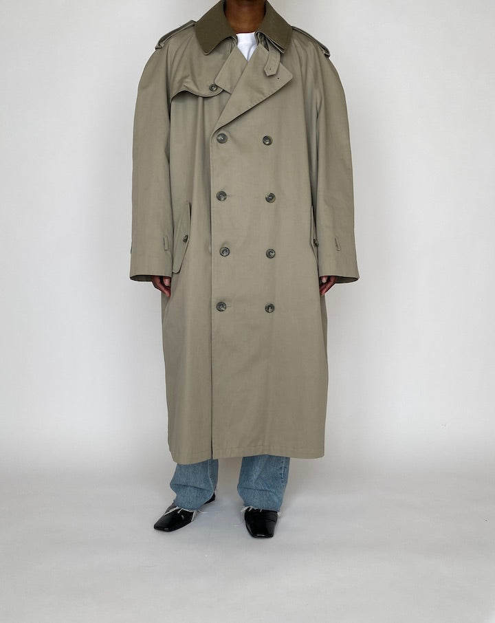 VINTAGE LONG BEIGE TRENCH COAT 4627