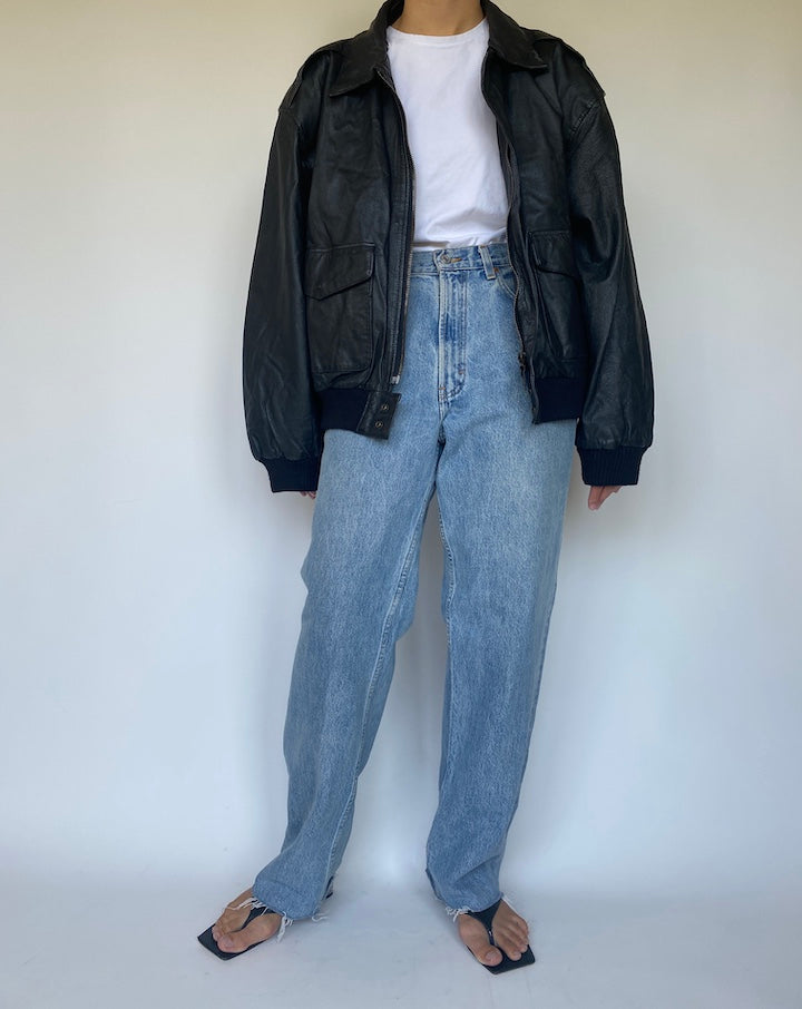 VINTAGE OVERSIZED BLACK LEATHER JACKET 3365
