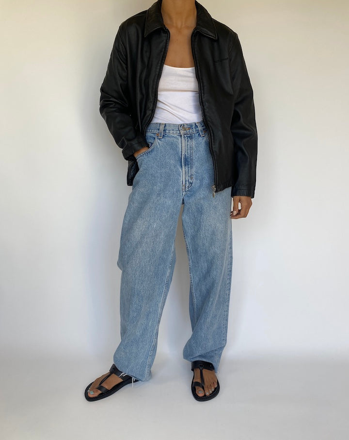 VINTAGE BLACK LEATHER JACKET 3196