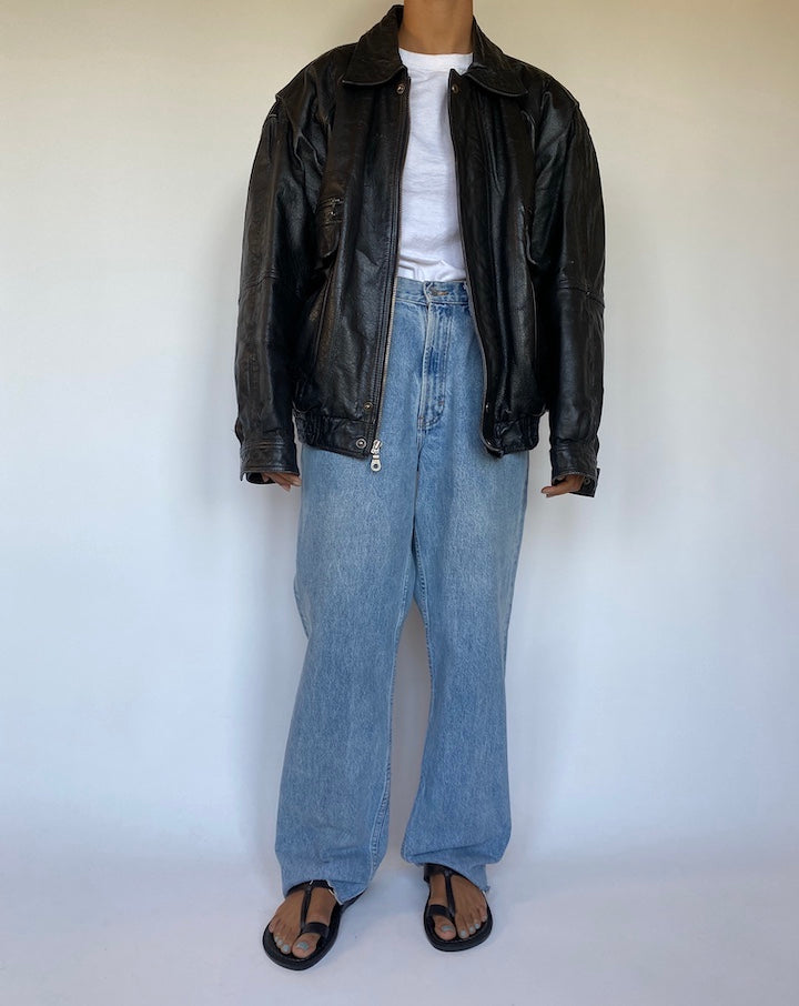 VINTAGE OVERSIZED BLACK LEATHER JACKET 1493