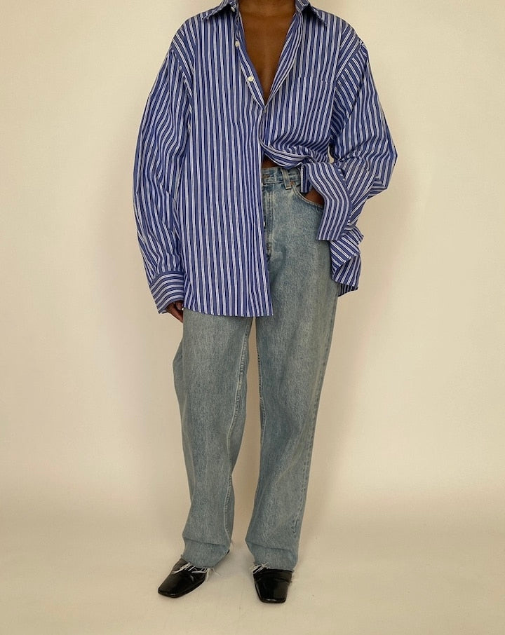 VINTAGE BLUE AND WHITE STRIPED SHIRT 4647
