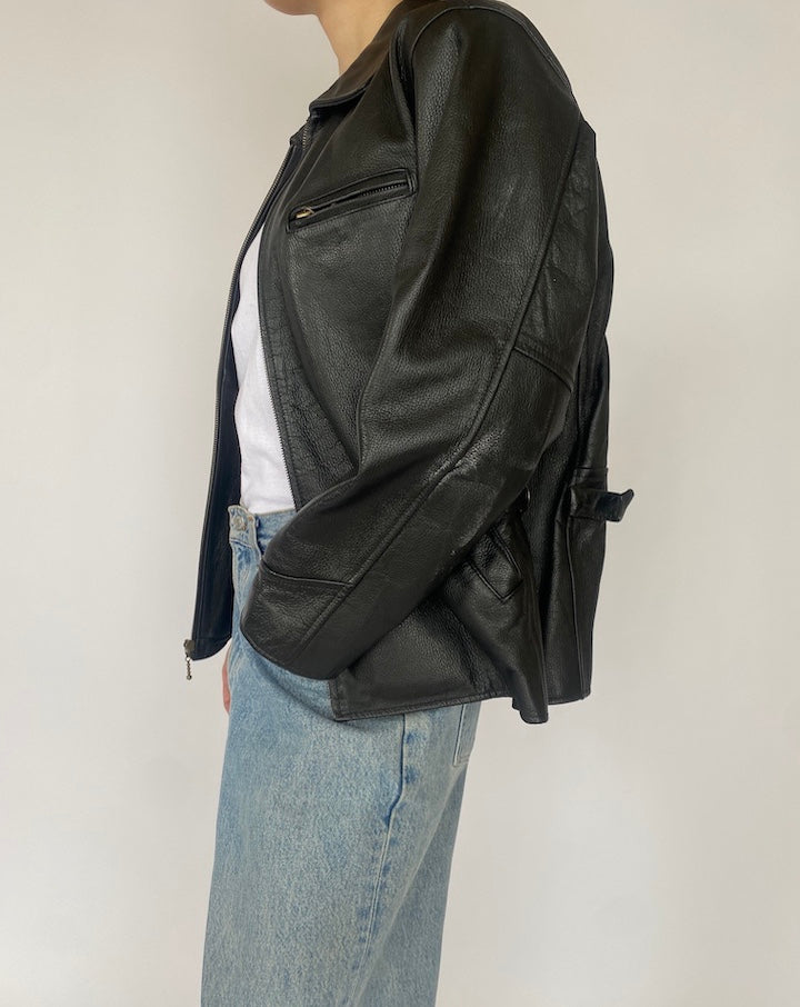 VINTAGE BLACK LEATHER JACKET 4707