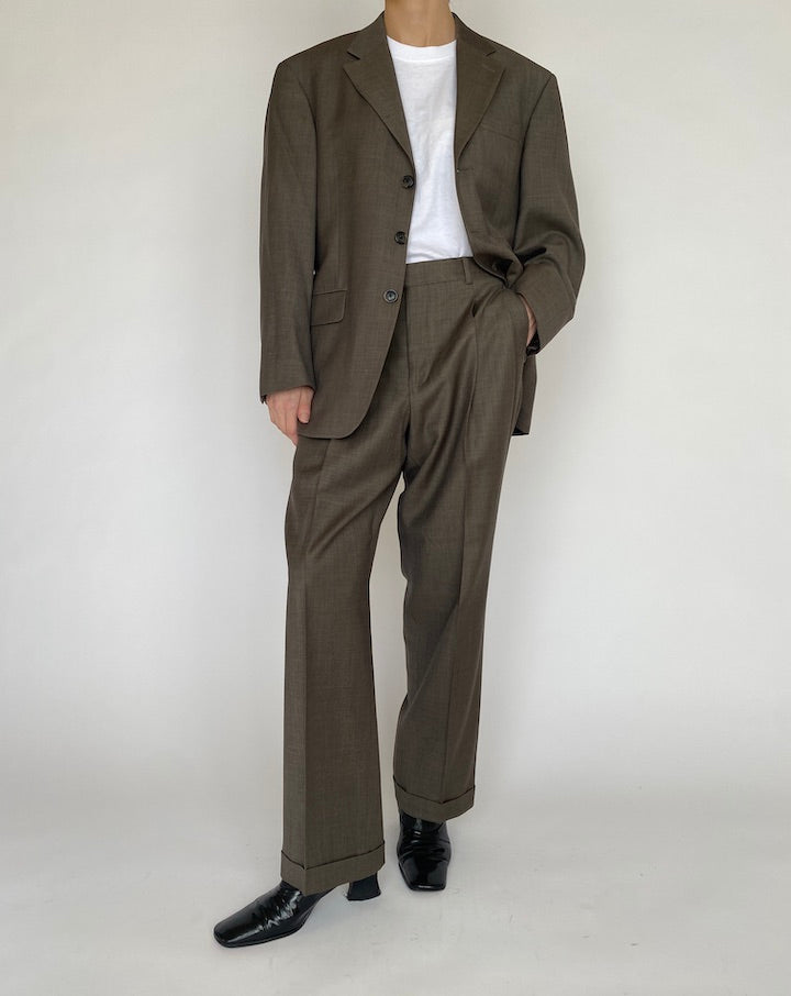 VINTAGE BROWN SUIT 4788