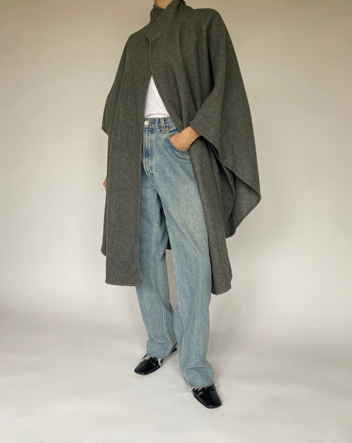 VINTAGE GREY OPEN PONCHO 4782