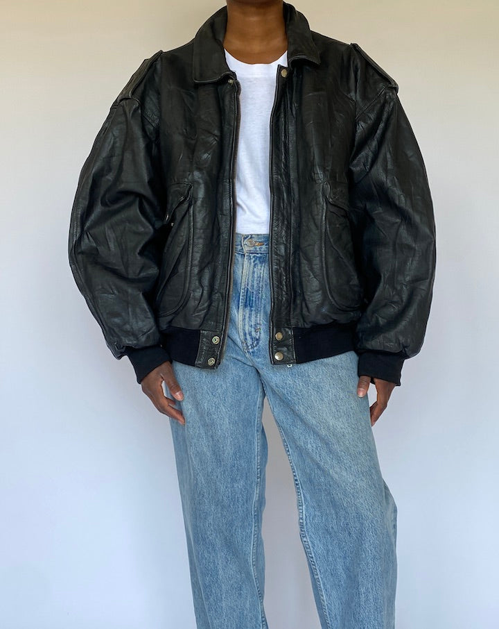 VINTAGE BLACK BOMBER LIKE LEATHER JACKET 4985
