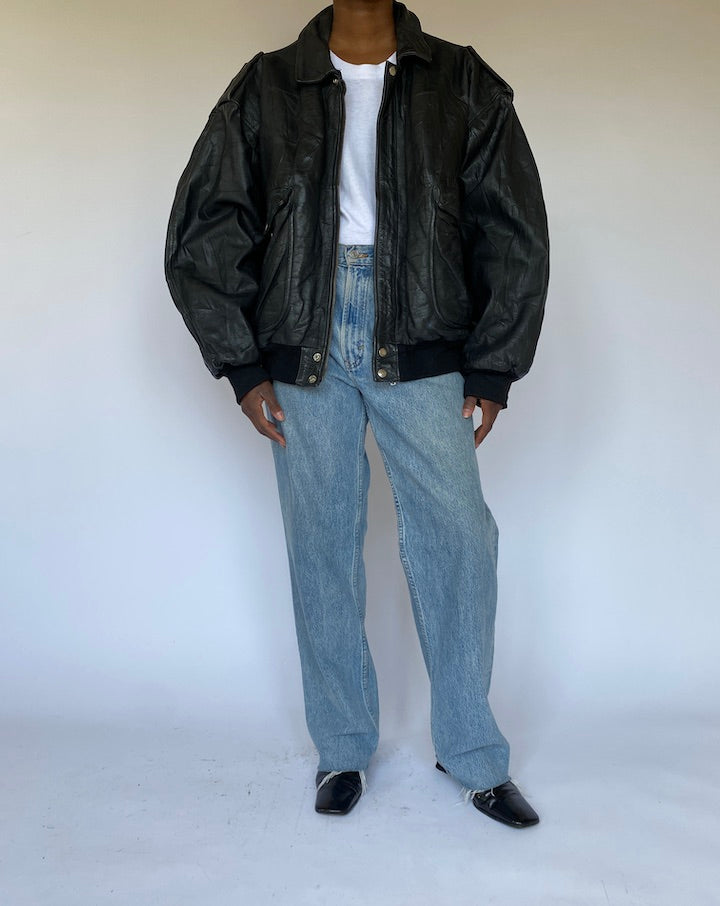VINTAGE BLACK BOMBER LIKE LEATHER JACKET 4985