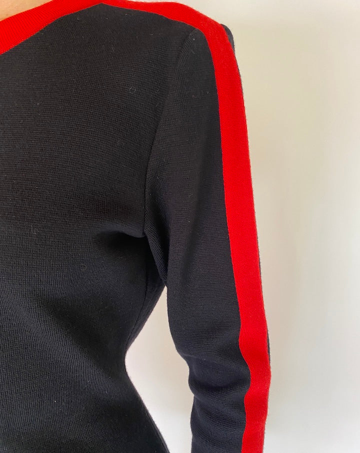 VINTAGE BLACK AND RED WOOL DRESS 4999