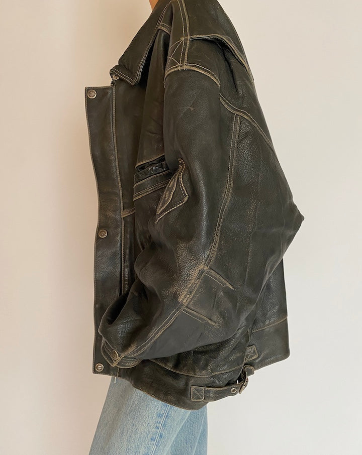 VINTAGE OVERSIZED BLACK LEATHER JACKET 5208