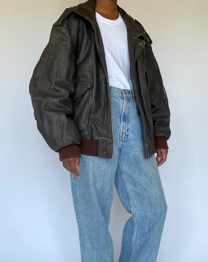 VINTAGE OVERSIZED DARK BROWN BOMBER LIKE LEATHER JACKET 4992