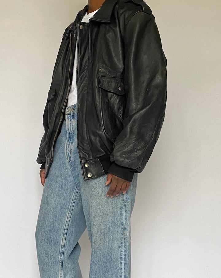 VINTAGE BLACK OVERSIZED BOMBER LEATHER JACKET 5007