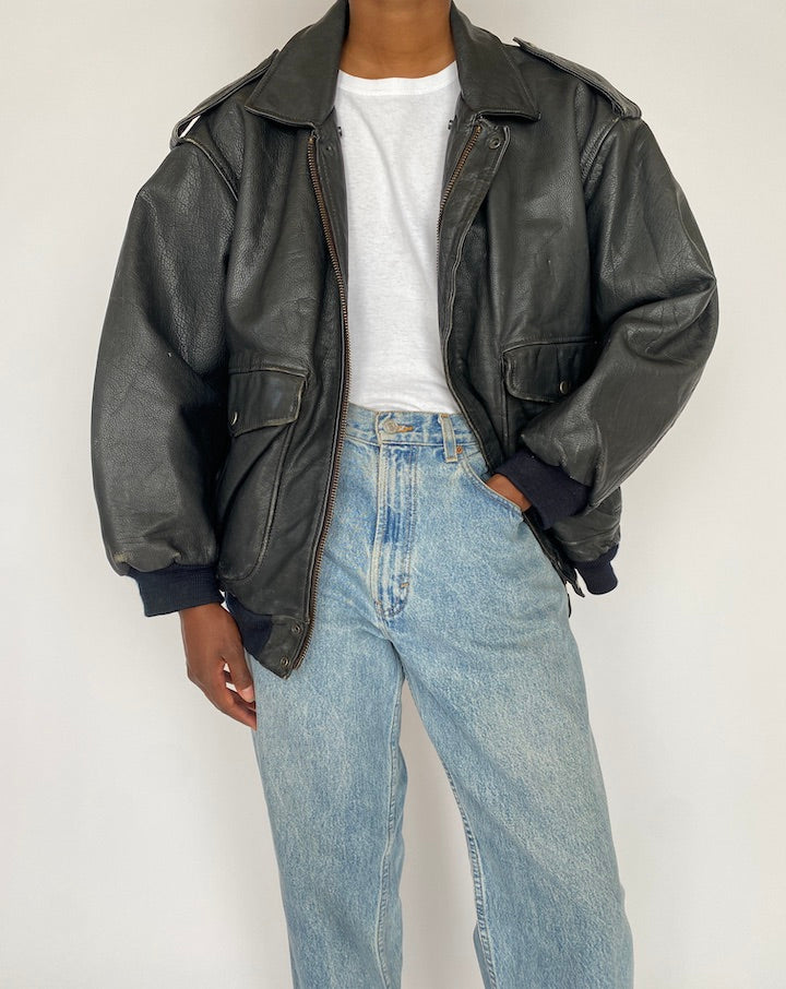 VINTAGE BLACK LEATHER JACKET 5011
