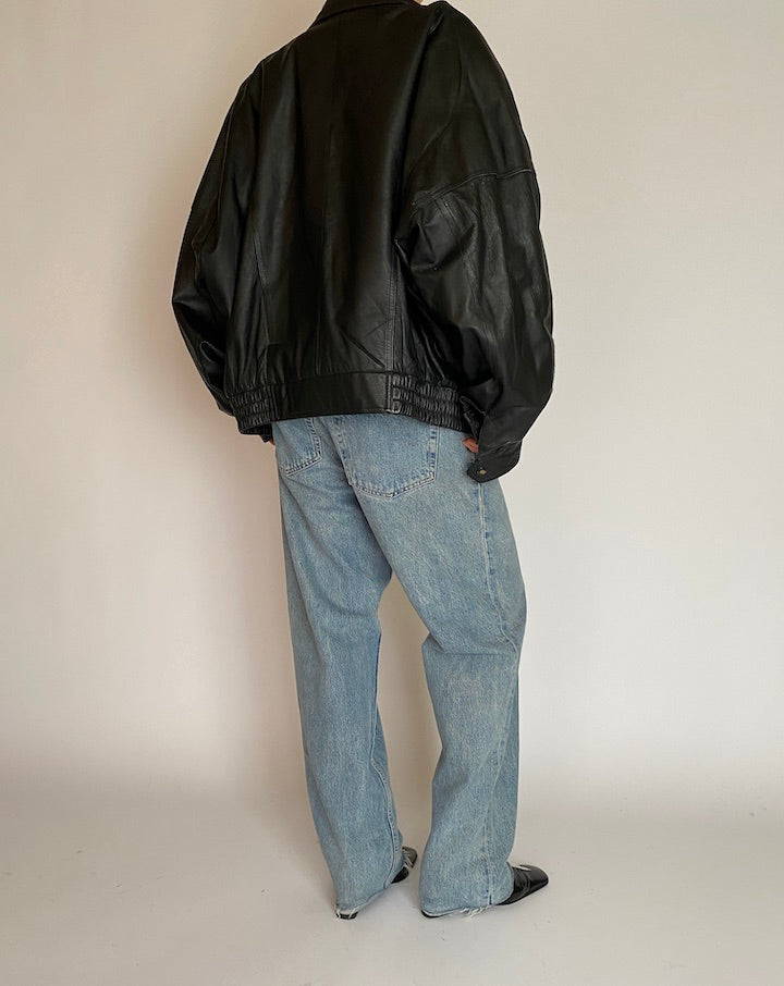 VINTAGE OVERSIZED BLACK LEATHER JACKET 5215