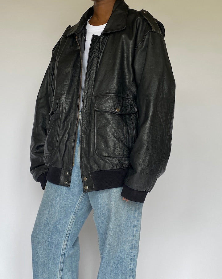 VINTAGE BLACK LEATHER JACKET 4950