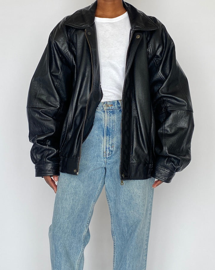 VINTAGE OVERSIZED BLACK LEATHER JACKET 5146