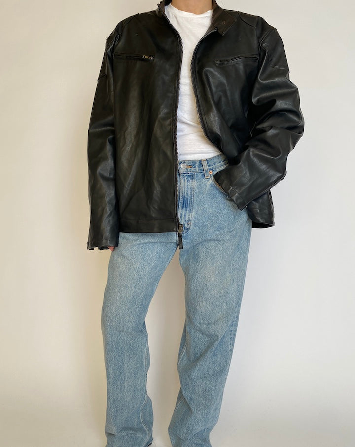 VINTAGE OVERSIZED BLACK FAUX LEATHER JACKET 4571