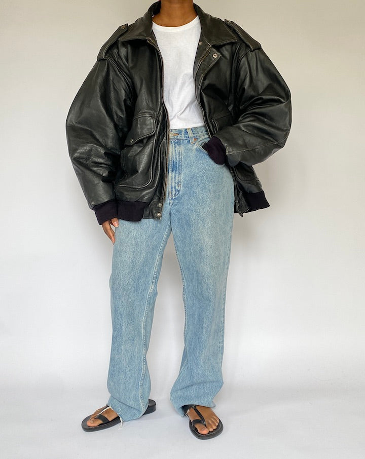 VINTAGE OVERSIZED BLACK LEATHER JACKET 4952