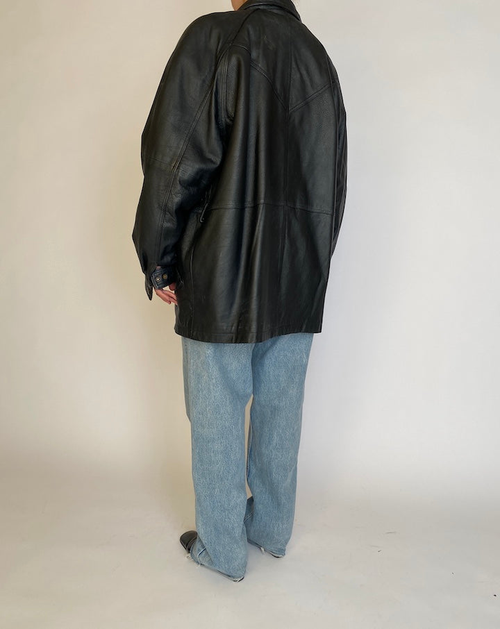 VINTAGE OVERSIZED BLACK LEATHER JACKET 4572