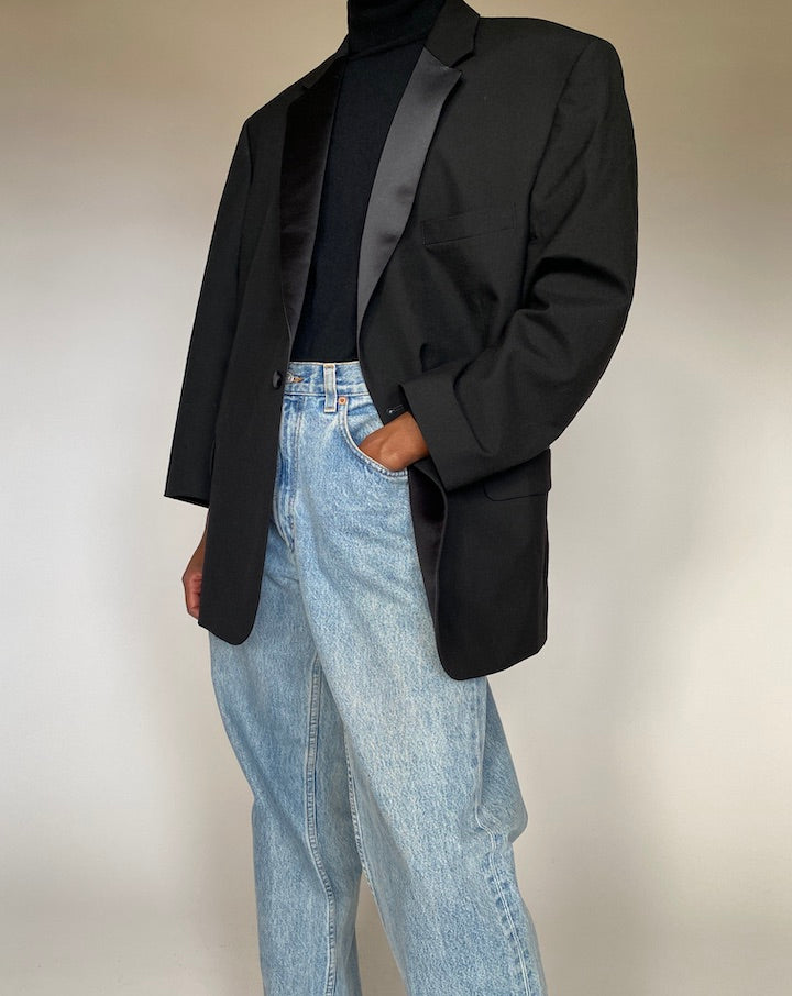VINTAGE BLACK BLAZER 4408