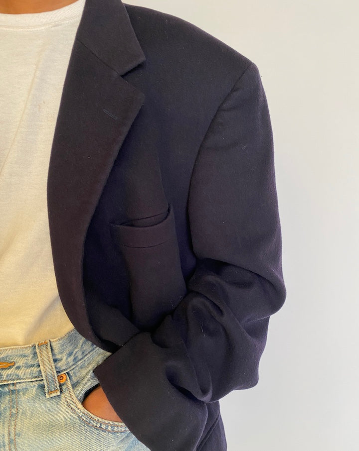 VINTAGE NAVY BLAZER 4211