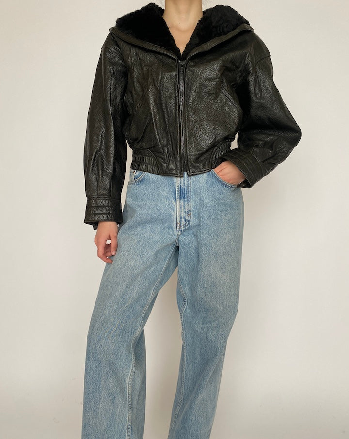 VINTAGE BLACK LEATHER JACKET 4684