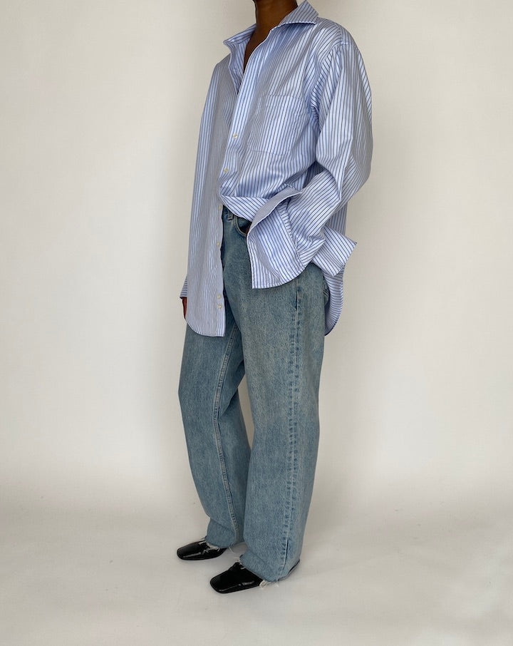 VINTAGE OVERSIZED BLUE AND WHITE STRIPED SHIRT 4596