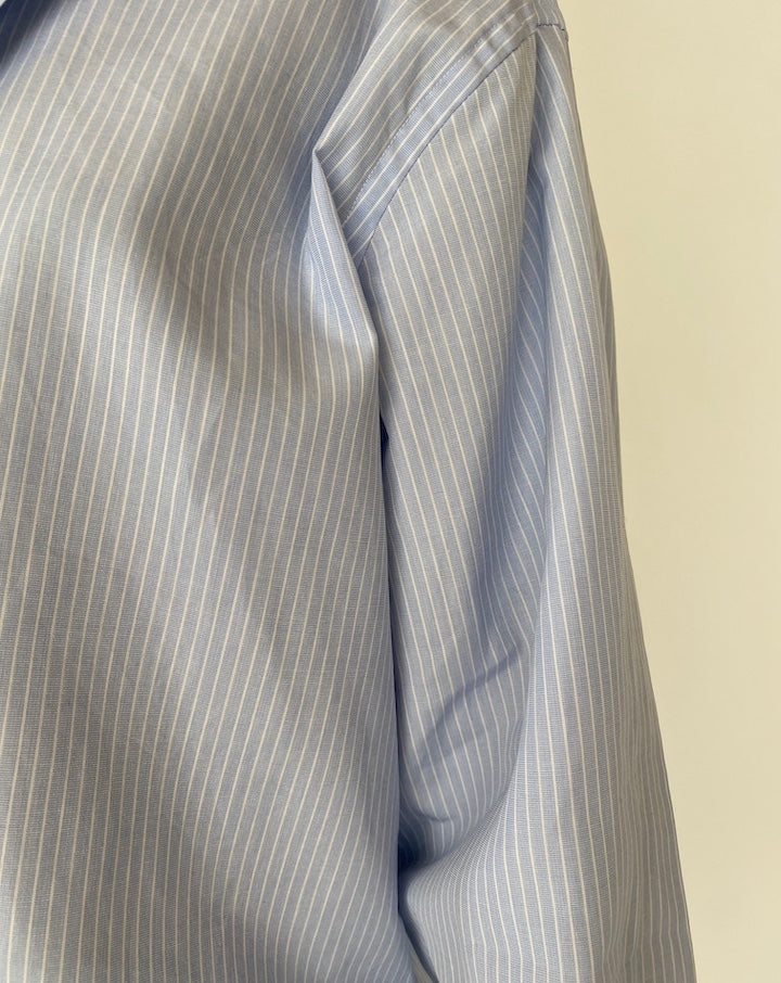 VINTAGE OVERSIZED LIGHT BLUE AND WHITE STRIPED SHIRT 4543