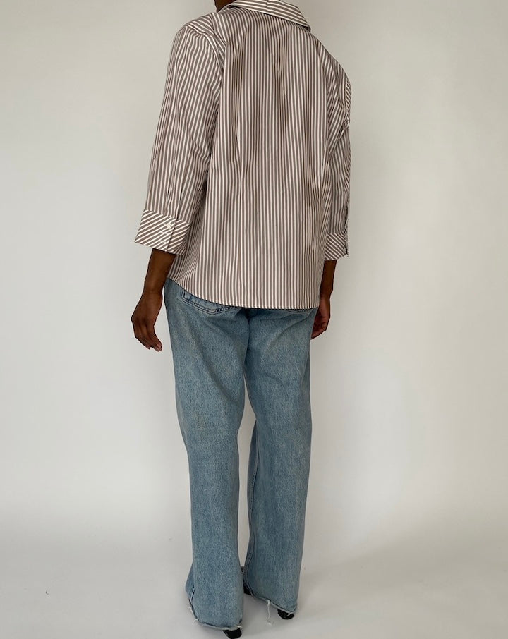 VINTAGE STRIPED BEIGE AND WHITE BUTTON DOWN SHIRT 4559