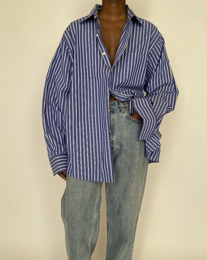VINTAGE BLUE AND WHITE STRIPED SHIRT 4647