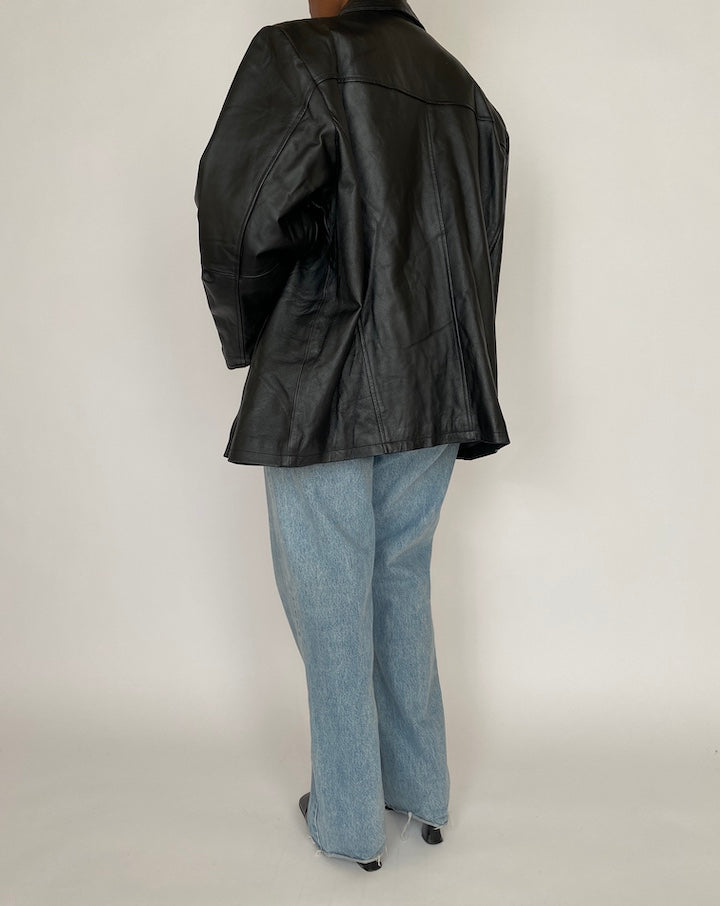 VINTAGE OVERSIZED BLACK LEATHER JACKET 4665