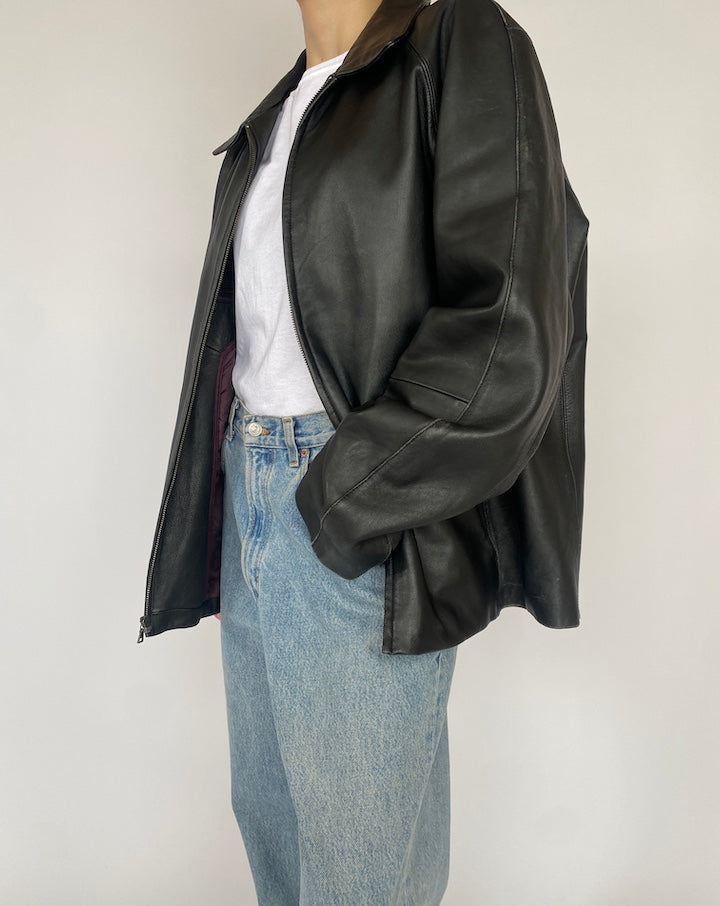 VINTAGE BLACK LEATHER JACKET 4704