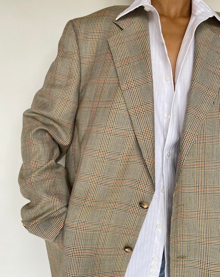 VINTAGE BEAUTIFUL BEIGE BLAZER 798-7