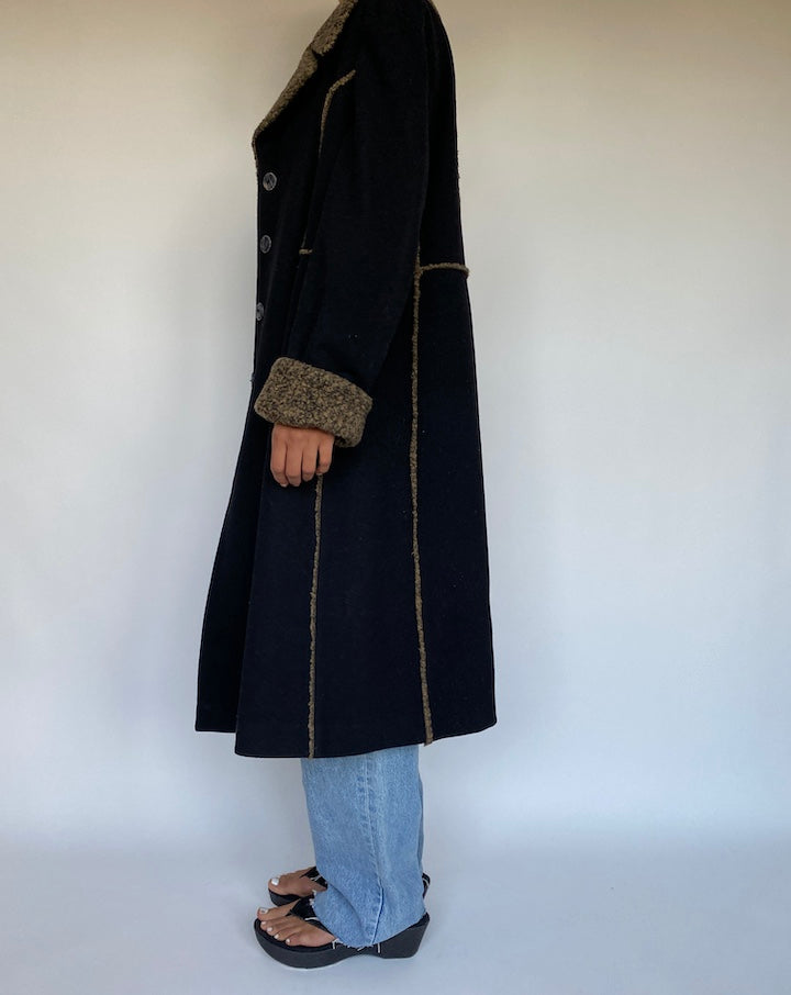 VINTAGE BLACK COAT 1064-3