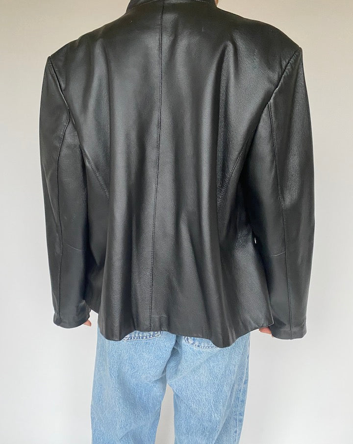 VINTAGE BLACK LEATHER JACKET 1203-2