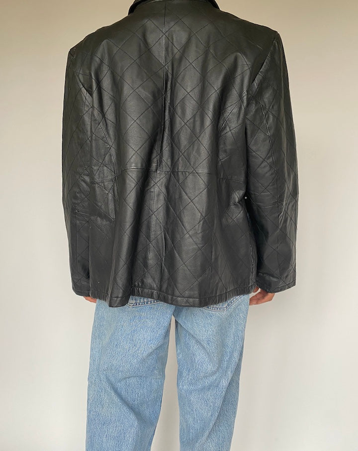 VINTAGE BLACK LEATHER JACKET 1221-2