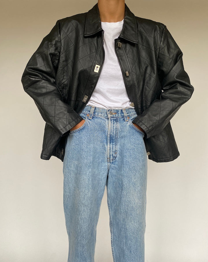 VINTAGE BLACK LEATHER JACKET 1221-4
