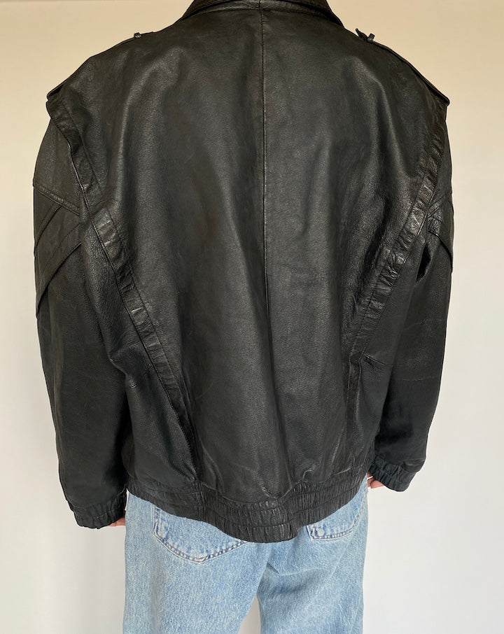 VINTAGE BLACK LEATHER JACKET 1389-2