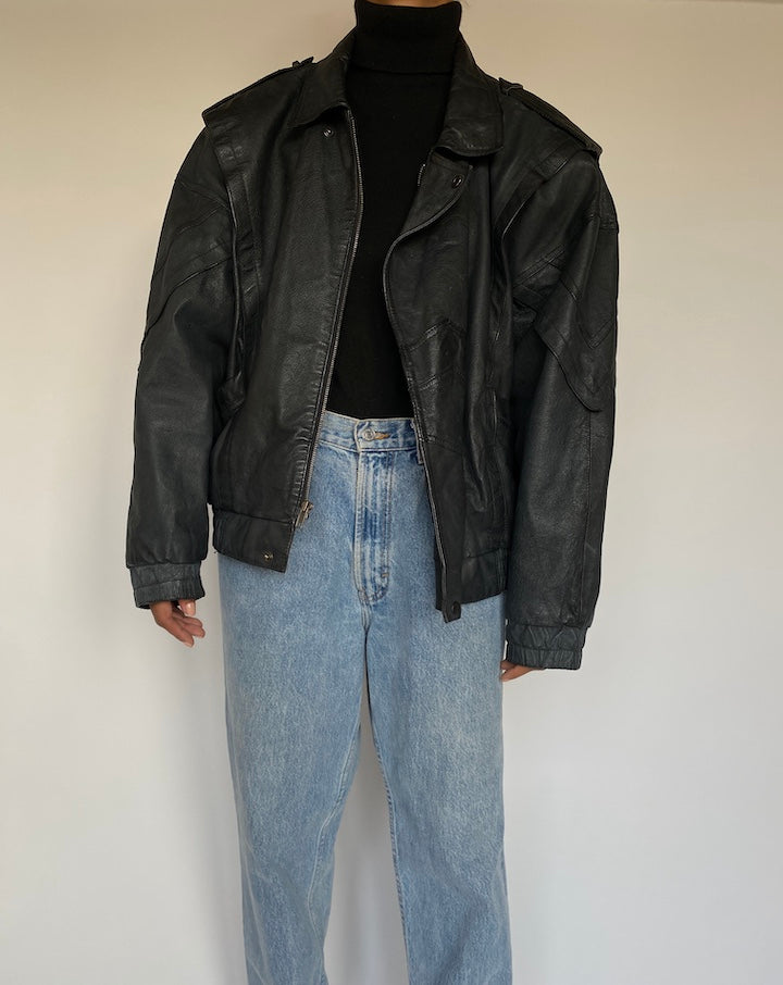 VINTAGE BLACK LEATHER JACKET 1389-3